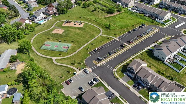 4462 Benjamin Court, Upper Milford Twp, PA 18049