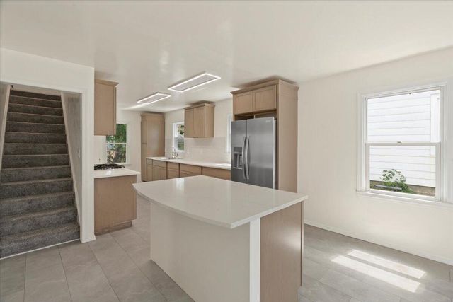 7205 41 STREET, Kenosha, WI 53142