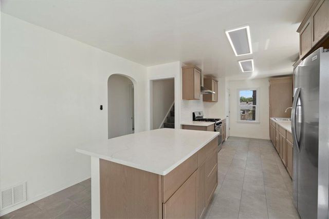 7205 41 STREET, Kenosha, WI 53142