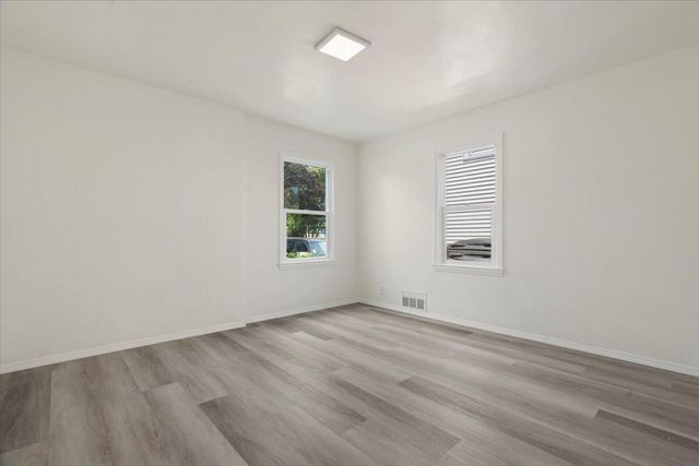 7205 41 STREET, Kenosha, WI 53142