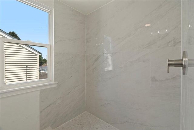 7205 41 STREET, Kenosha, WI 53142