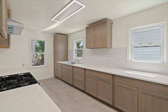 7205 41 STREET, Kenosha, WI 53142