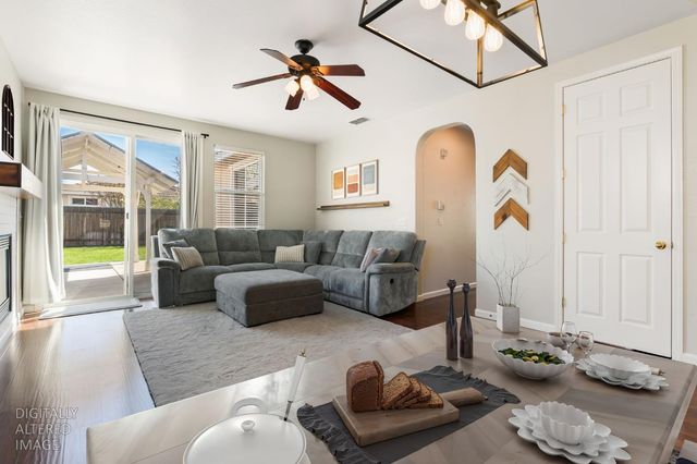 10065 Waterfield Dr, Elk Grove, CA 95757