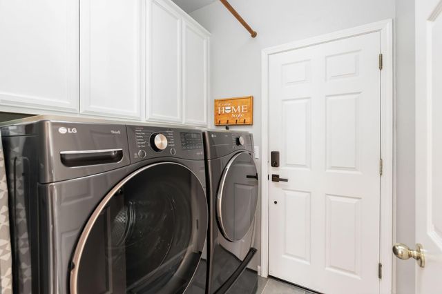 10065 Waterfield Dr, Elk Grove, CA 95757