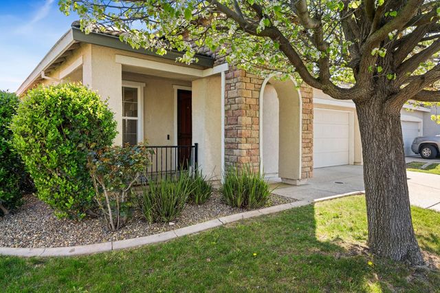 10065 Waterfield Dr, Elk Grove, CA 95757