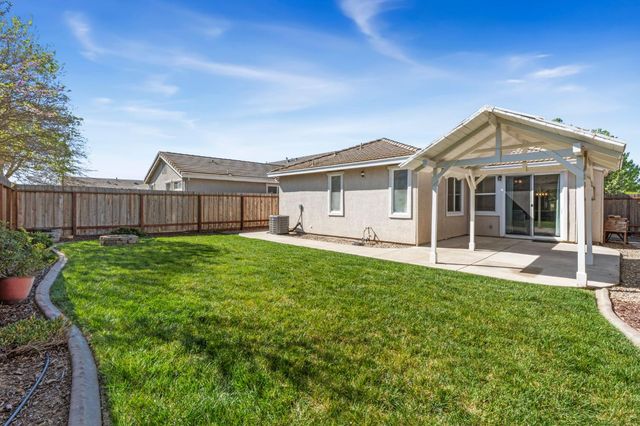 10065 Waterfield Dr, Elk Grove, CA 95757
