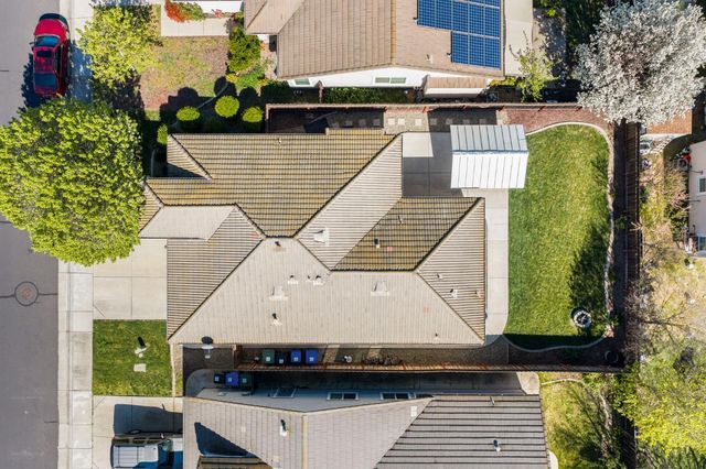 10065 Waterfield Dr, Elk Grove, CA 95757