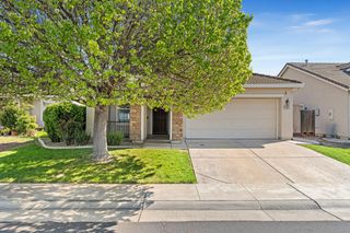 10065 Waterfield Dr, Elk Grove, CA 95757