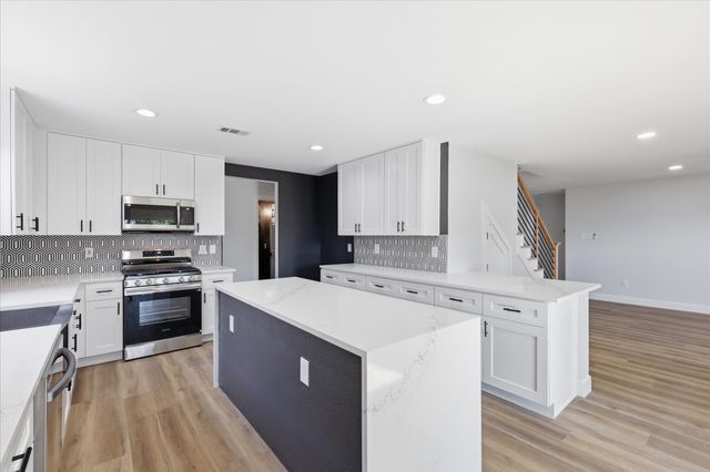 5644 Meadows Way, North Richland Hills, TX 76180