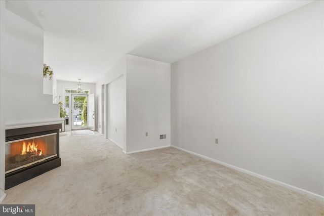 23 JUMPING BROOK LA, Barnegat, NJ 08005