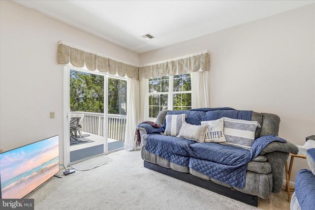 23 JUMPING BROOK LA, Barnegat, NJ 08005