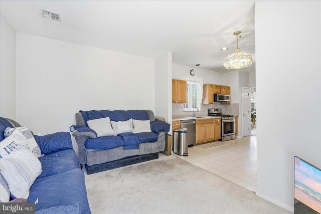 23 JUMPING BROOK LA, Barnegat, NJ 08005