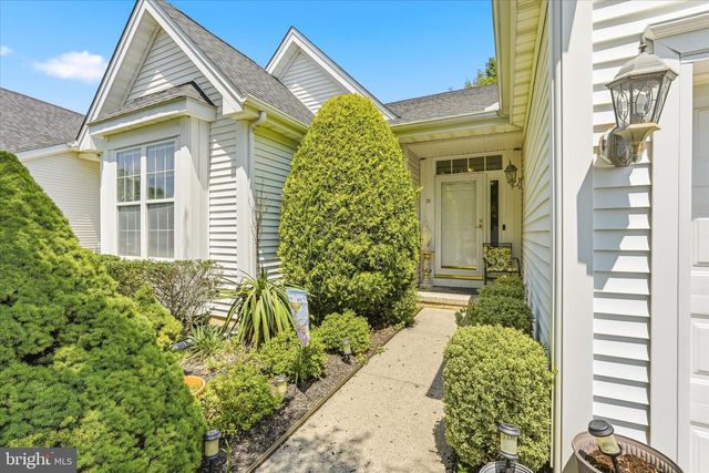 23 JUMPING BROOK LA, Barnegat, NJ 08005