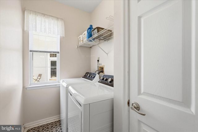 23 JUMPING BROOK LA, Barnegat, NJ 08005