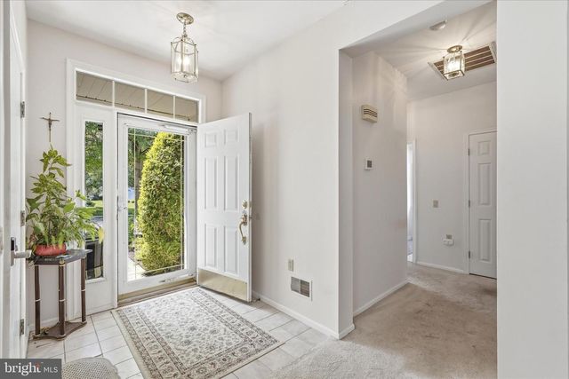 23 JUMPING BROOK LA, Barnegat, NJ 08005