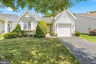 23 JUMPING BROOK LA, Barnegat, NJ 08005