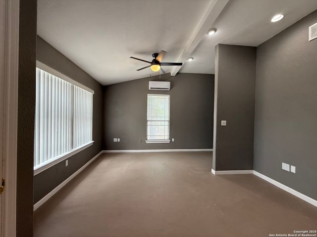 423 W Craig Pl Apt 4, San Antonio, TX 78212