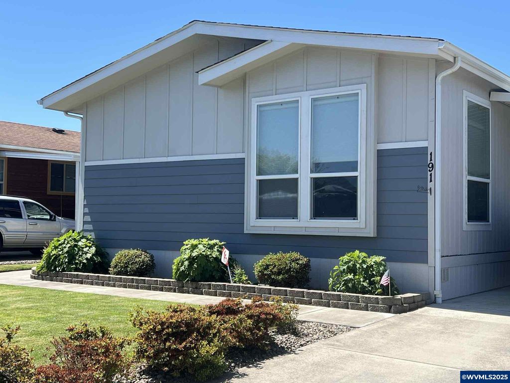 4155 NE Three Mile #191 Ln 191, Mcminnville, OR 97128