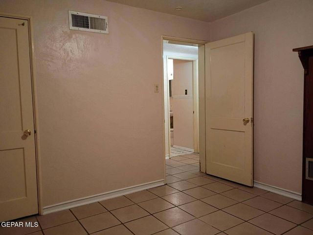 3208 MOREHEAD Avenue Front, El Paso, TX 79930
