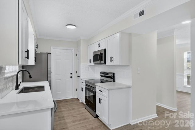 3034 Tom Savage Drive, Harrisburg, NC 28075