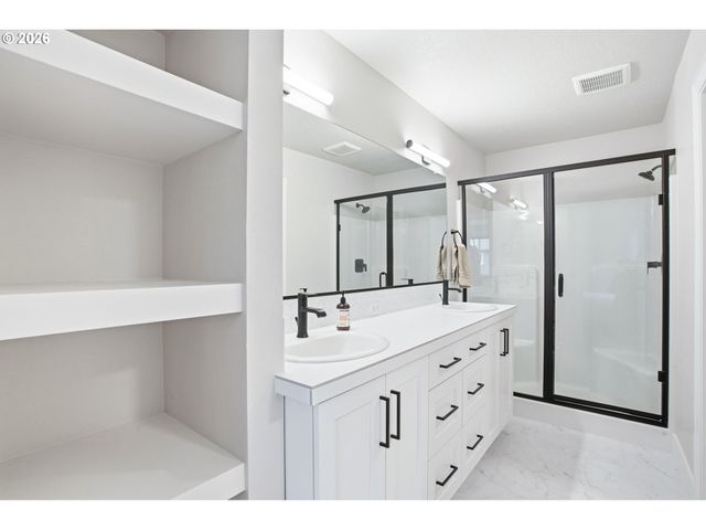 14005 Se MAYBROOK Ln, Milwaukie, OR 97222