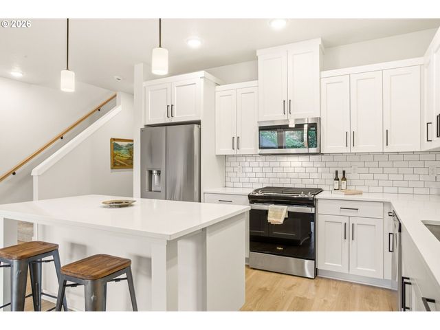 14005 Se MAYBROOK Ln, Milwaukie, OR 97222