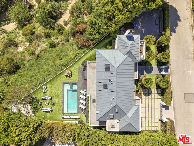 1116 Linda Flora Drive, Los Angeles, CA 90049