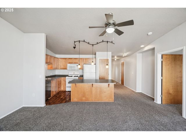 15320 Nw CENTRAL Dr 317, Portland, OR 97229