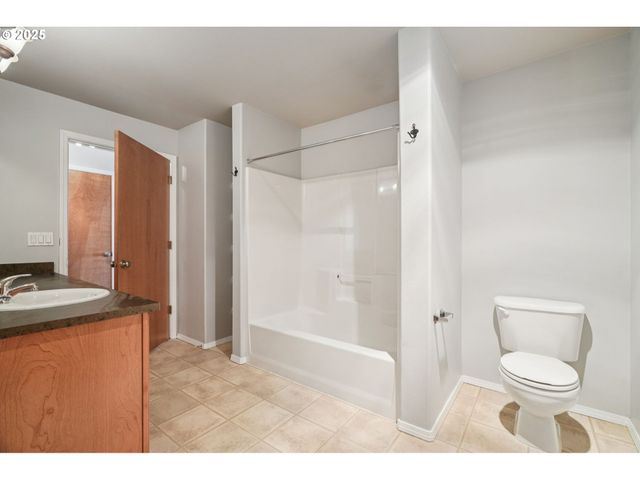 15320 Nw CENTRAL Dr 317, Portland, OR 97229