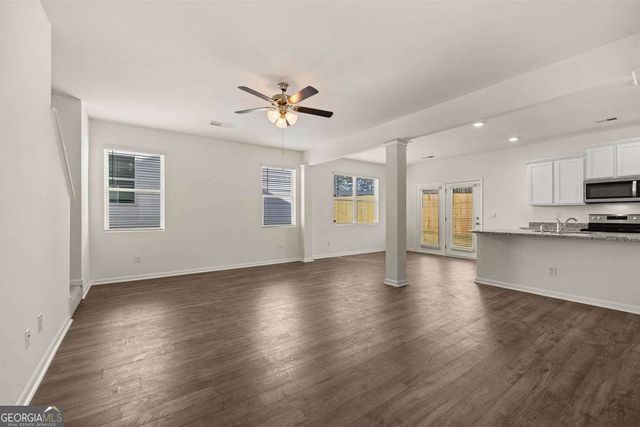 322 Friendship Oak Way, Hampton, GA 30228