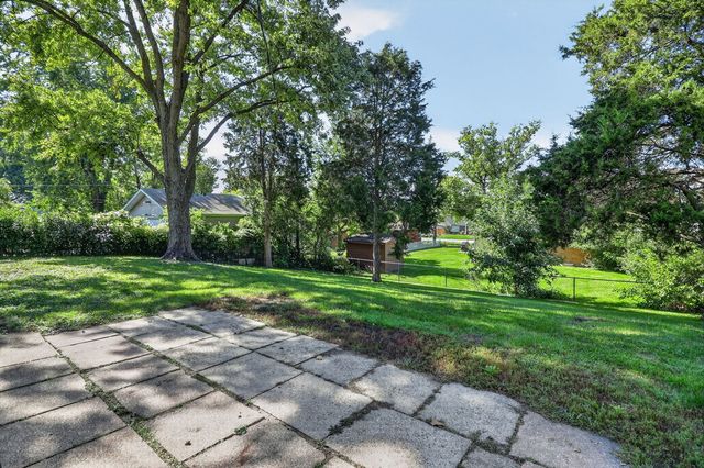 7714 Brookhaven Avenue, Darien, IL 60561