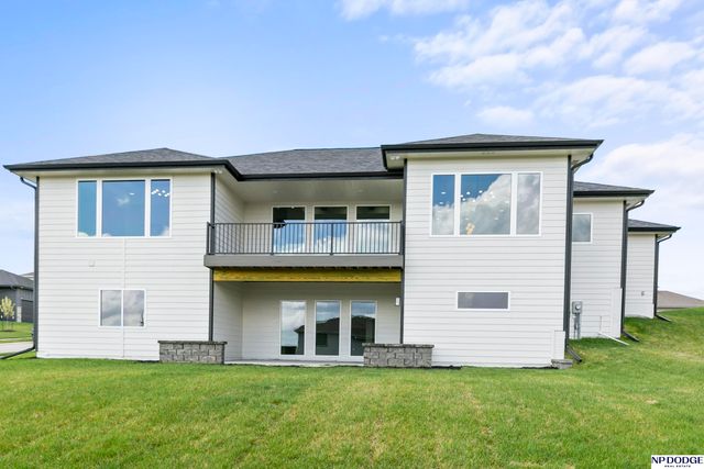 8117 S 184 Avenue, Omaha, NE 68136