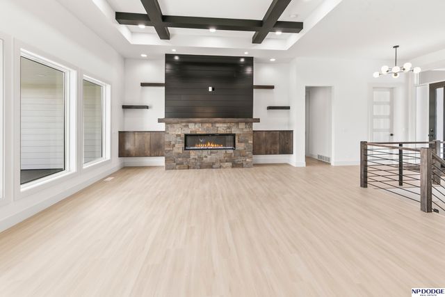 8117 S 184 Avenue, Omaha, NE 68136