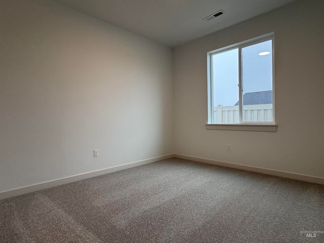 11318 Bluefield Dr, Caldwell, ID 83605