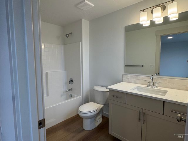 11318 Bluefield Dr, Caldwell, ID 83605