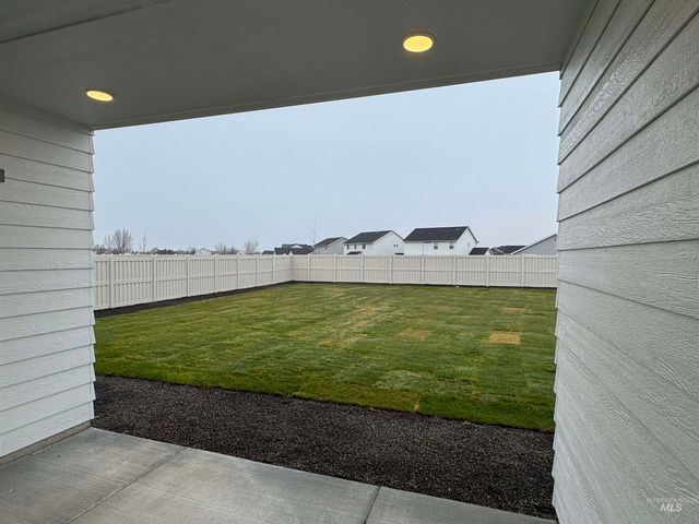 11318 Bluefield Dr, Caldwell, ID 83605