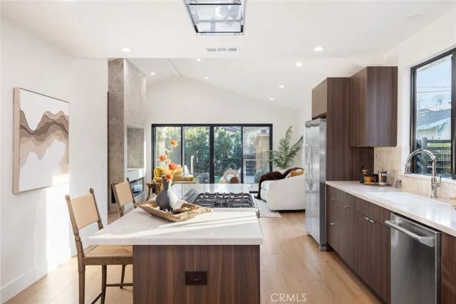 5144 Buchanan, Los Angeles, CA 90042