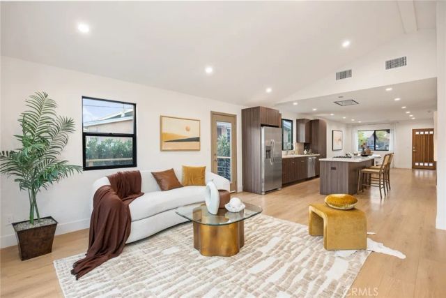 5144 Buchanan, Los Angeles, CA 90042