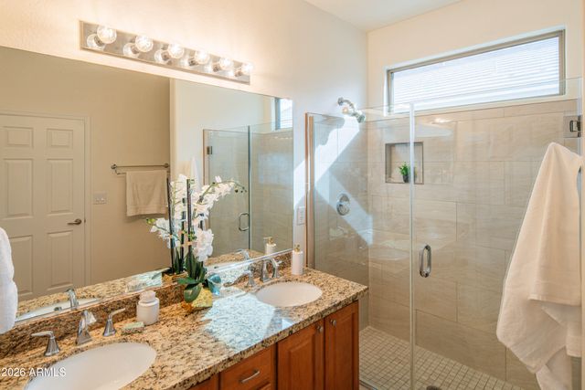 40130 N THUNDER HILLS Court, Phoenix, AZ 85086