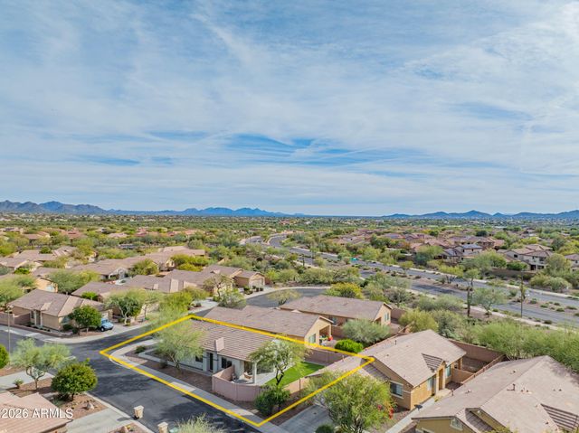 40130 N THUNDER HILLS Court, Phoenix, AZ 85086