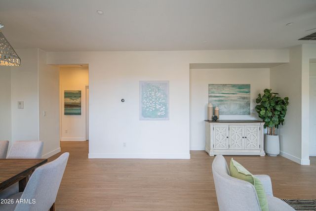 40130 N THUNDER HILLS Court, Phoenix, AZ 85086