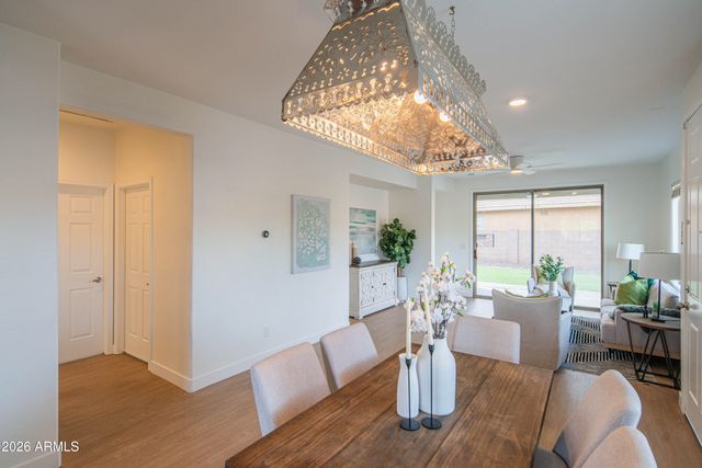 40130 N THUNDER HILLS Court, Phoenix, AZ 85086