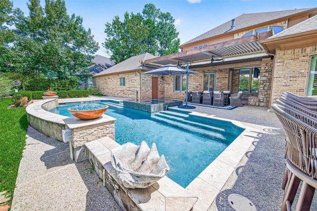 15 Veilwood Circle, The Woodlands, TX 77382
