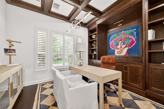 15 Veilwood Circle, The Woodlands, TX 77382
