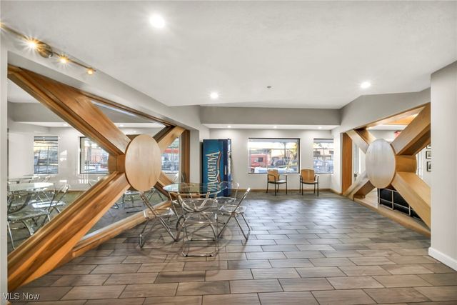 2222 Detroit Avenue 503, Cleveland, OH 44113