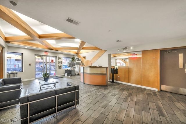 2222 Detroit Avenue 503, Cleveland, OH 44113