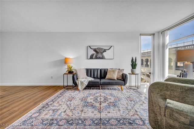 2222 Detroit Avenue 503, Cleveland, OH 44113