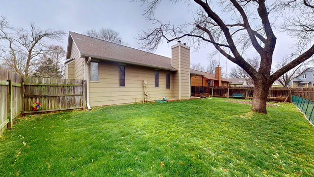 1840 N Northwest Pkwy, Wichita, KS 67212