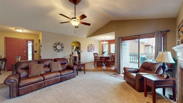 1840 N Northwest Pkwy, Wichita, KS 67212