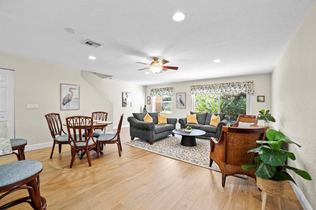 2736 SE Birmingham Drive, Stuart, FL 34994